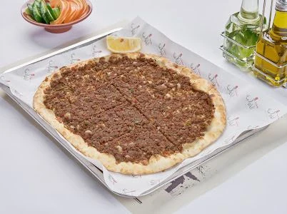 لحم بعجين